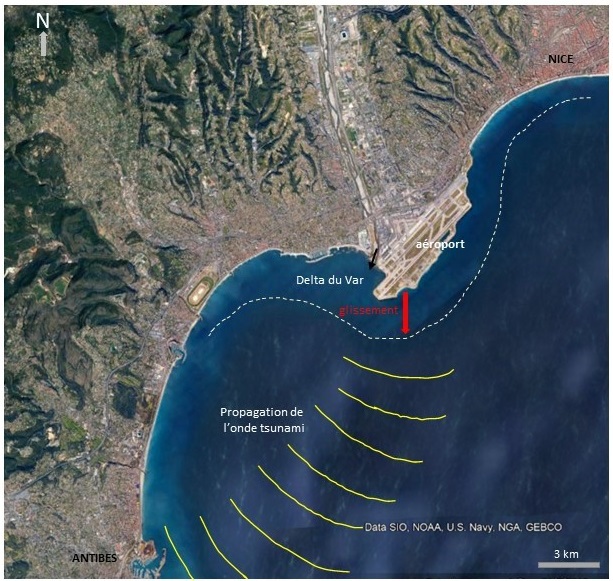 L'aéroport de Nice Côte d'Azur avec le Delta du Var sur son côté gauche. Amène un glissement qui propage l'onde tsunami vers la ville d'Antibes.