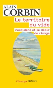 Couverture du livre avec le titre, l'auteur, la collection et une illustration de plage avec des barques .