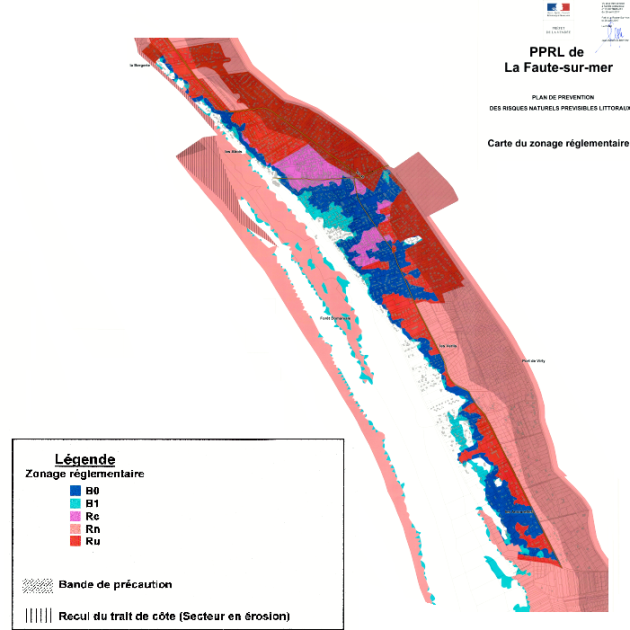 Carte d'un littoral dont les rues tracées en gris sont recouvertes d'aplats de couleurs indiquant le zonage réglementaire (B0, B1, Rc, Rn, Ru).